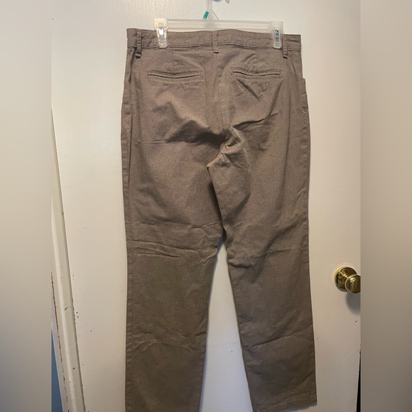 Lee Women’s Pants Straight Leg Mid Rise Relaxed Fit Size 10 Medium - Picture 9 of 9